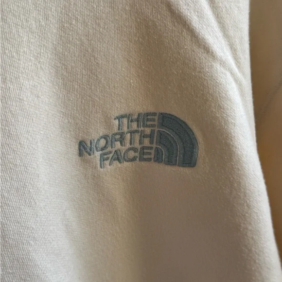 The North Face Women's Off-White Sweatshirt | Large - Picture 2 of 8